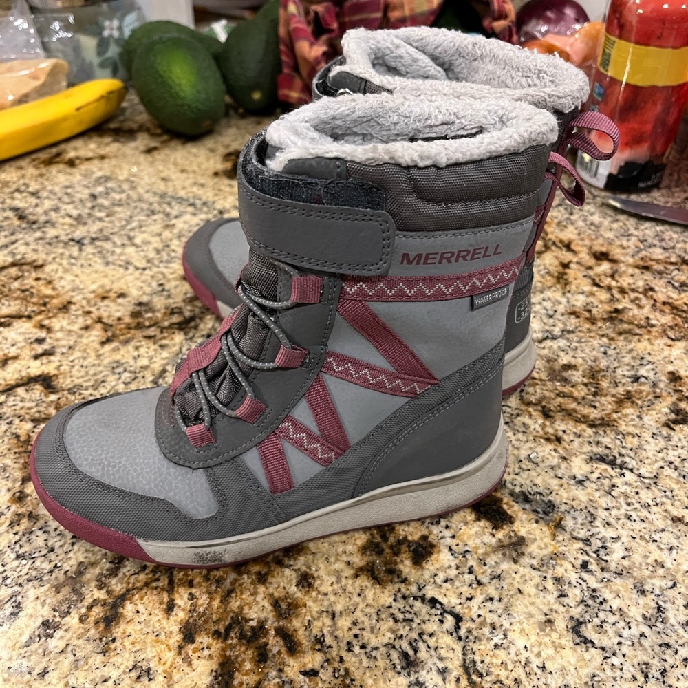 GUC Merrell girls snow boots 13m little kid